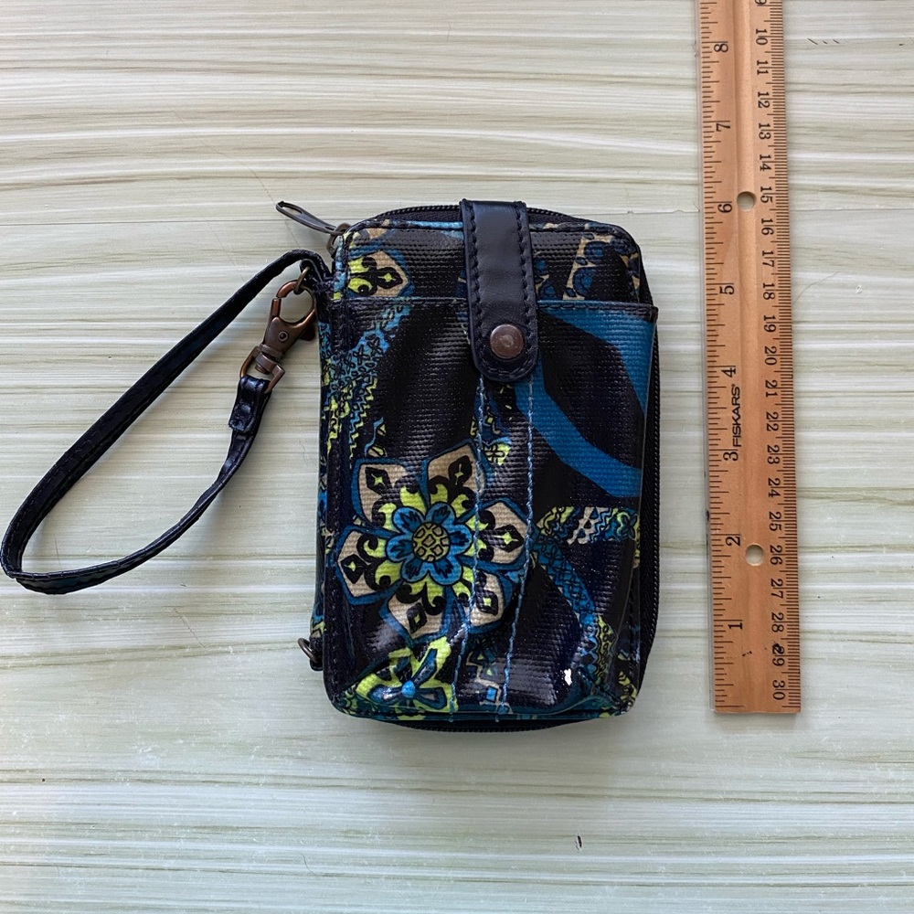 Wristlet